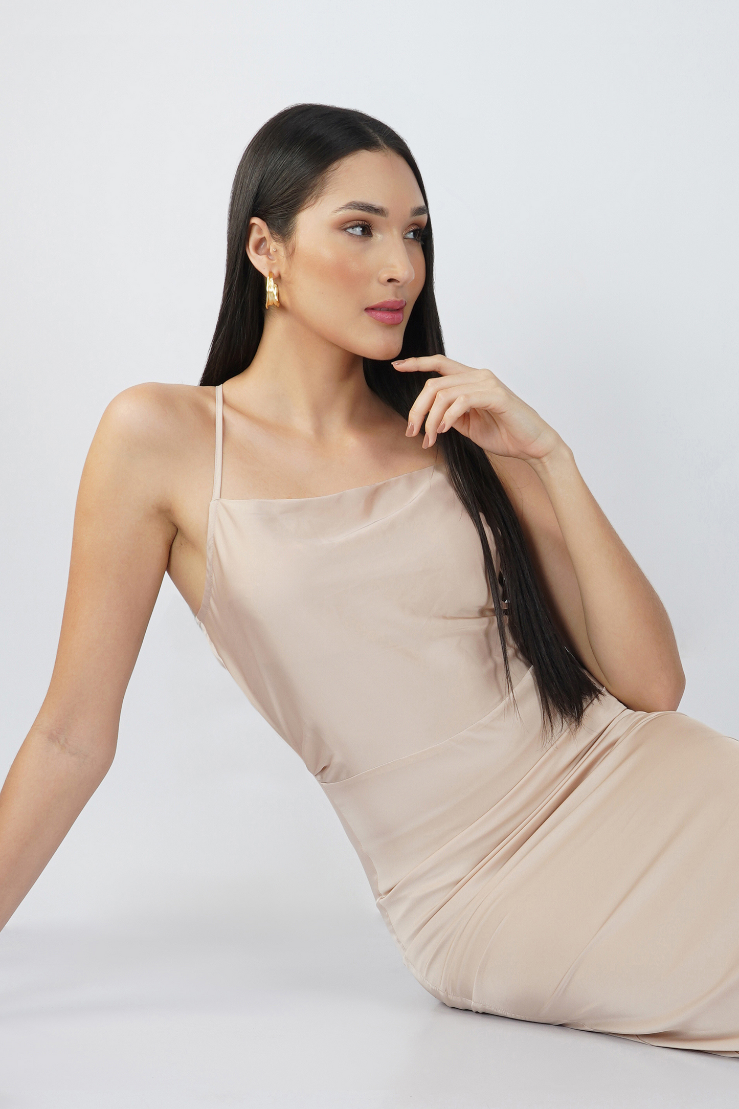 Cross Strap Back Details Satin Sleevless Maxi Dress With Slit